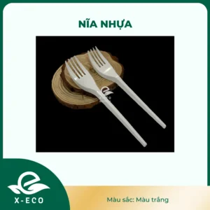 Nĩa nhựa