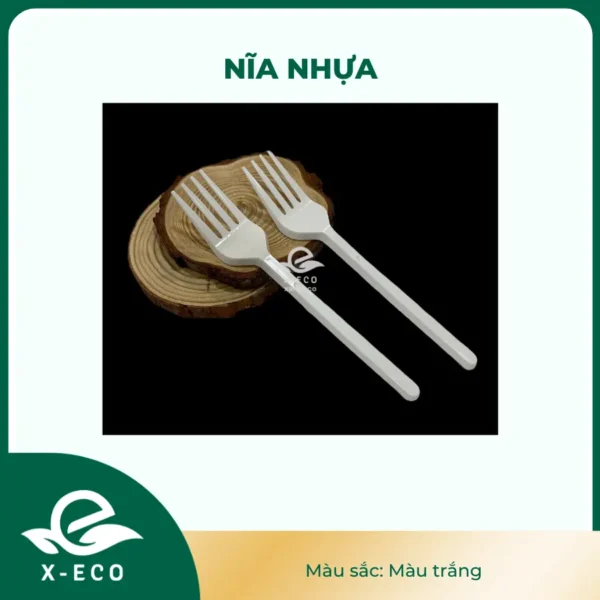 Nĩa nhựa